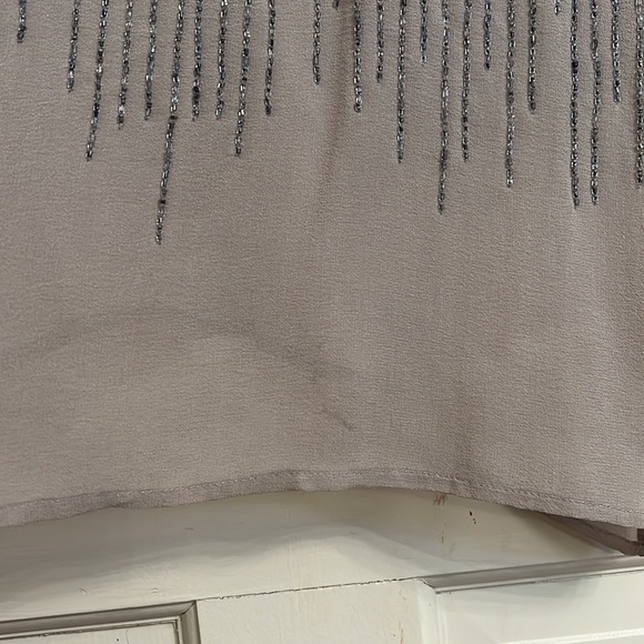 Joie Beaded silk Blouse size small - Picture 4 of 8